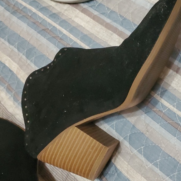 Sonoma Booties - Picture 4 of 5